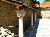 Abbaye Saint-Martin-du-Canigou, Colonnettes (3)